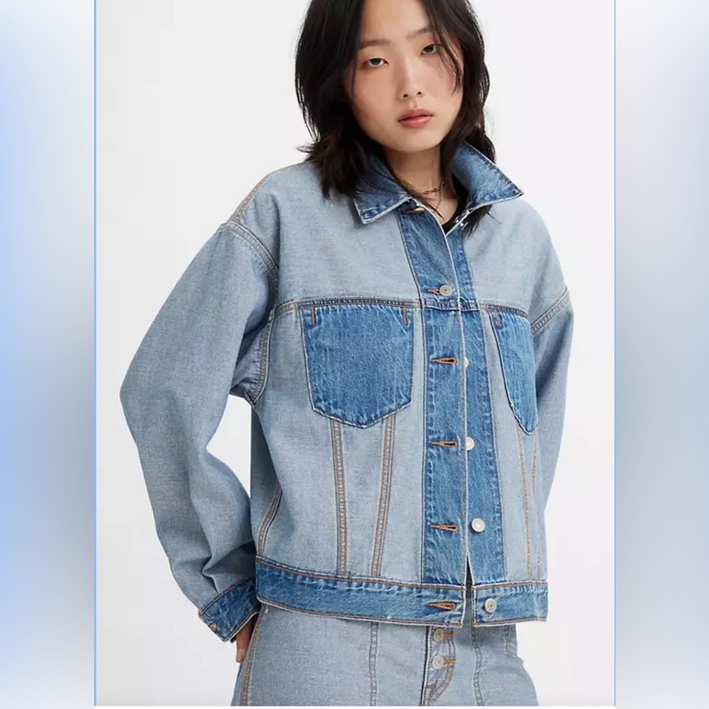NWT Women's LEVI'S Reversible Oversized Trucker Jean Jacket Size M